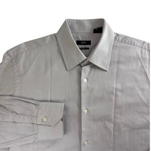 BOSS Hugo Boss Mens Dress Shirt 16 1/2 32/33 Regular Fit Light‎ Purple Lavender